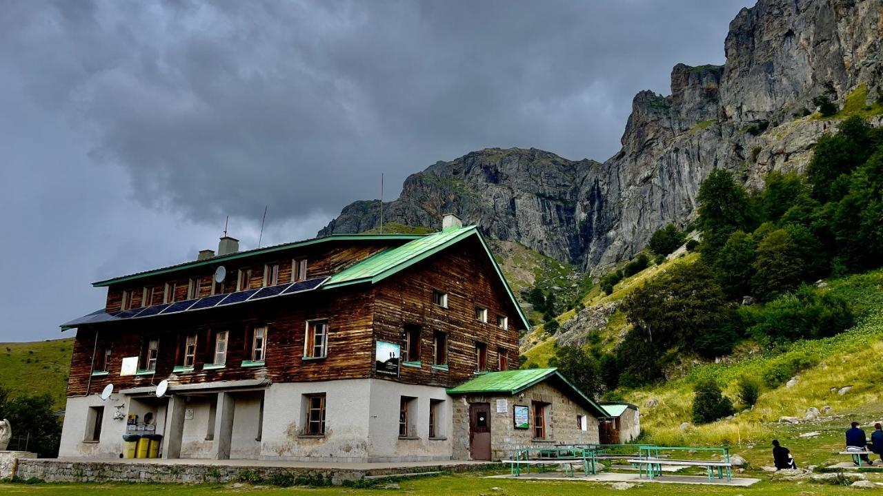 Iliikova House Hotel Kalofer Exterior foto