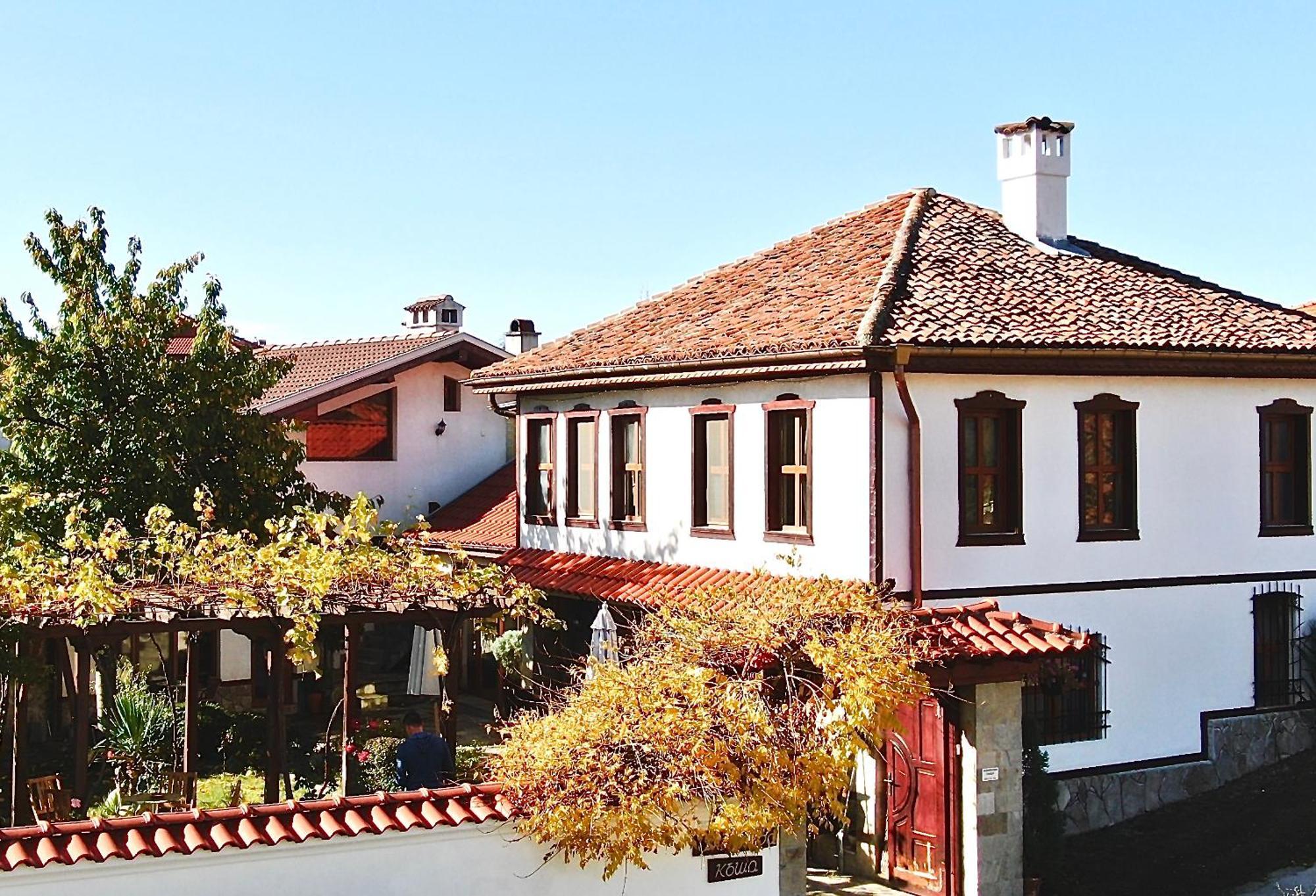 Iliikova House Hotel Kalofer Exterior foto